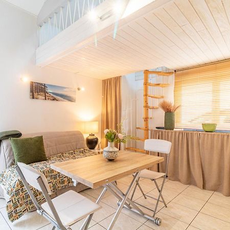 Jolie Petite Maison Climatisee Parking Prive กูฌ็อง-เมสทราส ภายนอก รูปภาพ